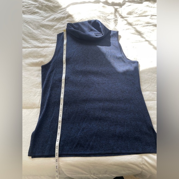Exclusively Misook Blue Sleeveless Turtleneck Blouse Size L - Picture 6 of 6